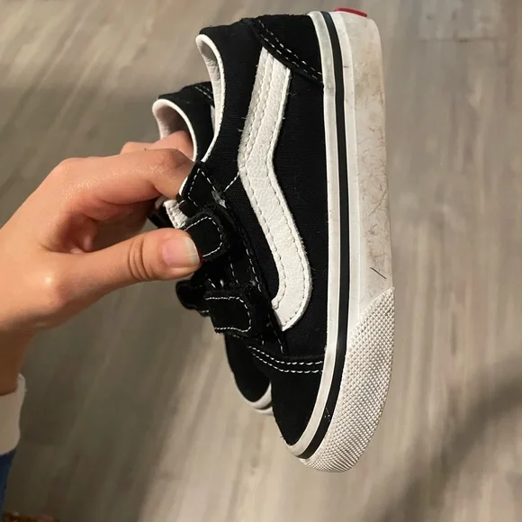 Vans Black Old Skool Velcro Toddler Sneakers 6.5 - Picture 8 of 10